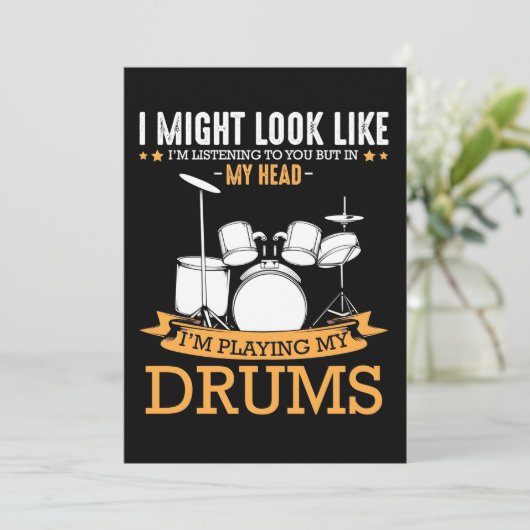 ドラムを演奏中 招待状 (スタンド正面)