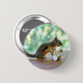 ドラムを遊んでいるリス 缶バッジ (正面&裏面)