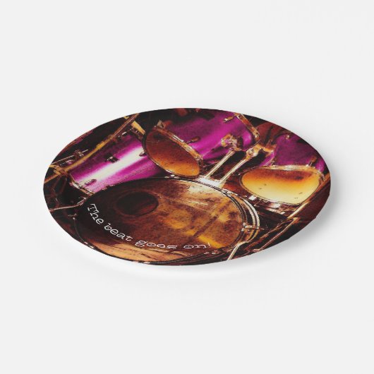 ドラム、屋外の込み合い ペーパープレート (アングル)