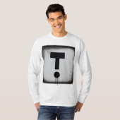 ドリッはっきりしたプ効果を持つミニマリスト「T」 Tシャツ (正面フル)