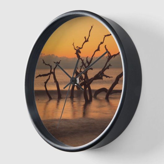 ドリフトウッドビーチアットサンライズジキル島ジョージア 壁時計 (傾斜)