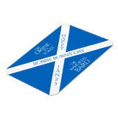 ドリンクと食べトーストのロビー、スコットランド国旗を燃やす マグネット (左側)