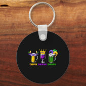 ドリンクビールテ飲イルメンメンレディースコーディネイトマード キーホルダー (正面)