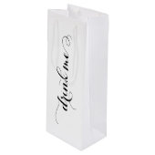 ドリンクマイワイン抱き枕 ワインギフトバッグ (正面アングル)