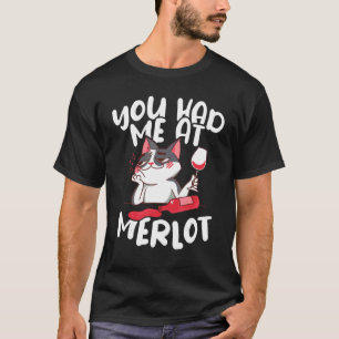 ドリンクワイン私をメルロワインメーカーVintnerで飲んだ Tシャツ