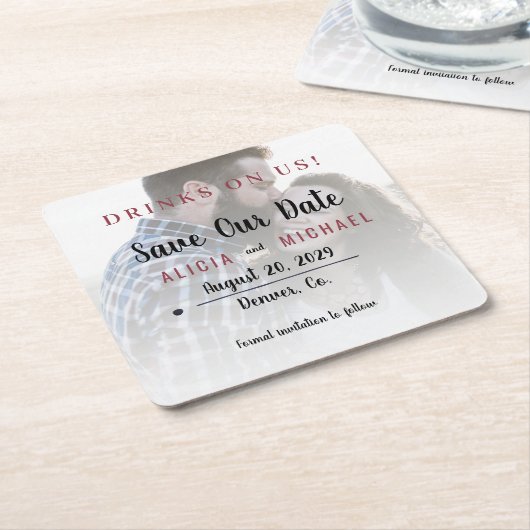 ドリンク私たちシンプルの写真の結婚式の日付を保存 スクエアペーパーコースター (アングル)