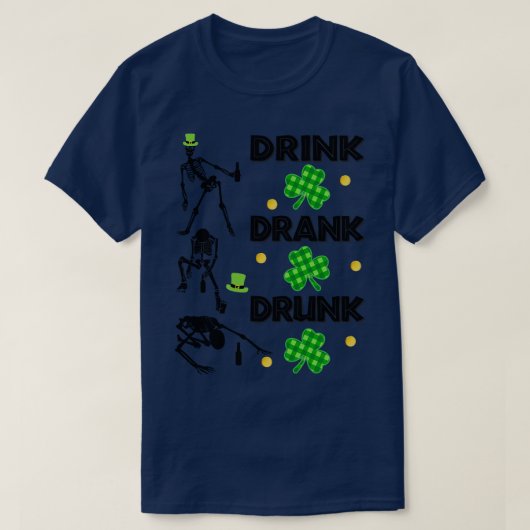 ドリンク飲スケルトンのSt patricks day1 Tシャツ (デザイン正面)