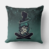 ドリーミーフローラシルエットとティール（緑がかった色）《写真》ぼけ味 クッション (正面)