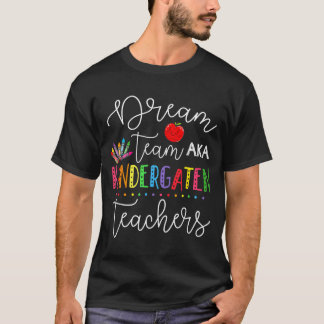 ドリームチーム幼稚園の引用 楽しい先生 バックプリント Tシャツ