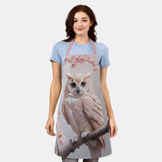 ドリームピンクさくらんぼフクロウ エプロン (着用した状態)