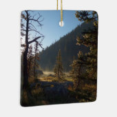 ドリーム湖で日に照らされた曇り松 セラミックオーナメント (右)