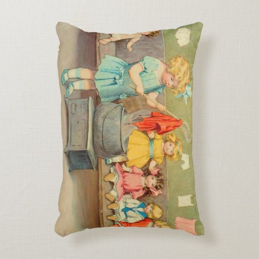 ドリーランドリー女の子のヴィンテージ遊の人形かわいい アクセントクッション (正面(垂直))