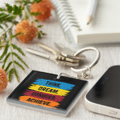 ドリー考えム、征服、ボタンの正方形スティックを達成 キーホルダー (正面右)