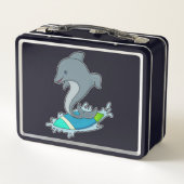 ドルピンをサーフボードとサーファー メタルランチボックス (裏面)