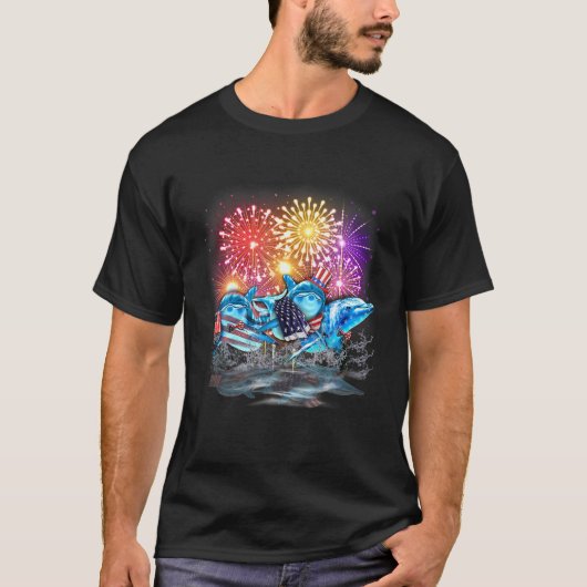 ドルフィン愛国的なアメリカ国旗の花火4Th Of J Tシャツ (正面)
