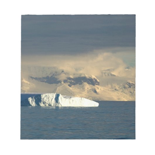 ドレイクの最初の部分のアイスバーグ ノートパッド (正面)