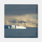 ドレイクの最初の部分のアイスバーグ マグネット (正面)