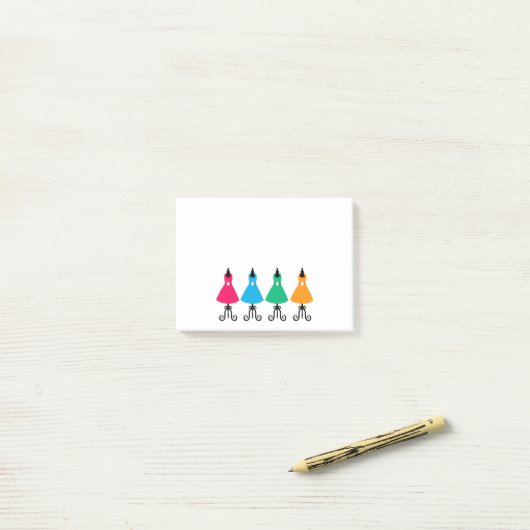 ドレス ポストイット (デスク上)