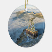 ドロマイトの山Secedaのケーブル・カー セラミックオーナメント (左)