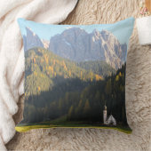 ドロマイト山の装飾用クッションが付いている教会 クッション (ブランケット)