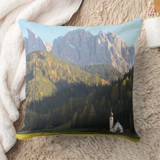 ドロマイト山の装飾用クッションが付いている教会 クッション (ブランケット)