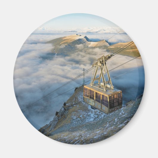 ドロミテスの山セセダのケーブルカー マグネット (正面)