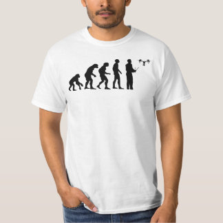 ドローンの進化 – ドおもしろいローンパイロットクアドコープターファン Tシャツ