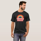ドローンパイロットレインボー Tシャツ (正面フル)
