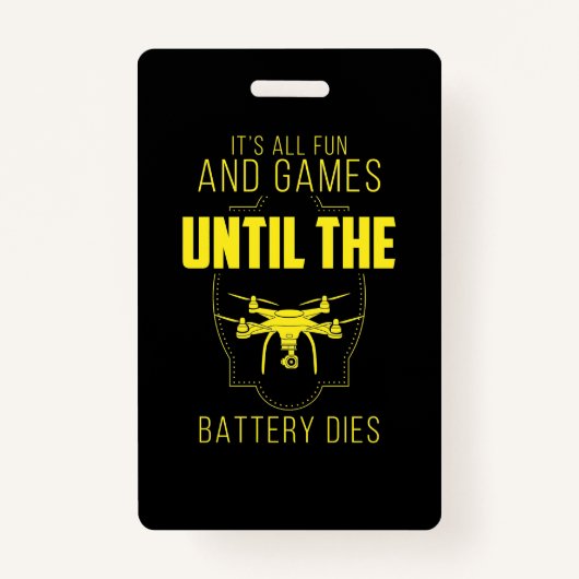 ドローン飛んでいるは私のゲームだ バッジ (正面)