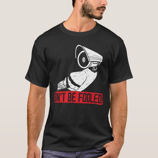 ドローン鳥陰謀論ジョーク Tシャツ (正面)