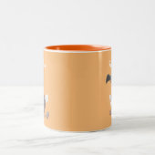 ドーおもしろいドバードマンガイラストレーション ツートーンマグカップ (中央)