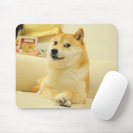 ドージドッグ座るミームマウスパッド マウスパッド (マウス)