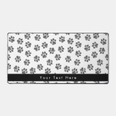 ドードルの前足、犬の前足、猫の前足、黒い前足 デスクマット (正面)