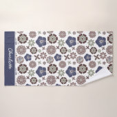 ドードルフローラサーフェスパターパーソナライズされたン名 バスタオル (バスタオル)