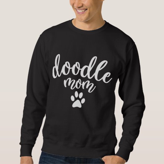 ドードルママ犬のポー – Goldendoodle Gift スウェットシャツ (正面)
