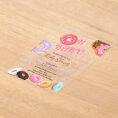 ドーナッツピンクの赤ちゃんシャワー アクリル招待状 (レイダウン)