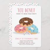 ドーナッ恋しく思トこのおもしろいバースデーパーティー招待ピンク 招待状 (正面/裏面)