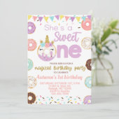 ドーナツとユニコーンの女の子の誕生日招待状 招待状 (スタンド正面)