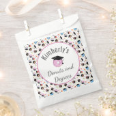 ドーナツと度の卒業パターパーソナライズされたン フェイバーバッグ (クリップ留めされた状態)