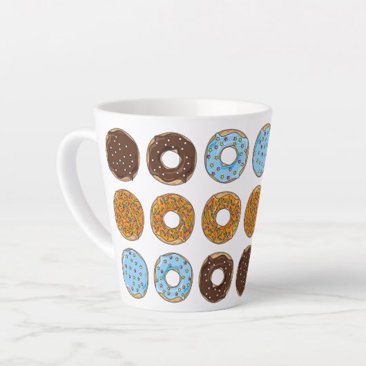 ドーナツと振りかけるマグカップ – 甘い食べ物の恋人の贈り物 カフェラテマグ (左アングル)