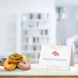 ドーナツにベビーシャワーをまくありがとう サンキューカード