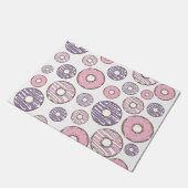 ドーナツのパターン，ピンクのドーナツ，紫色のドーナツ ドアマット (アングル)
