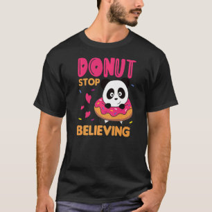 ドーナツの甘いパンダアニマルズスイートペストリーパンダ Tシャツ