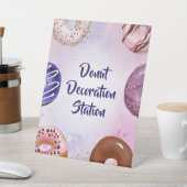 ドーナツの誕生日パーティーを開く 台座サイン (インサイチュ)