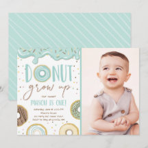 ドーナツは警官の誕生会を育ちます