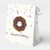 ドーナツをテーマにした誕生日パーティーゲストサンキュー フェイバーボックス (裏面サイド)