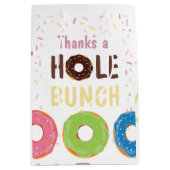 ドーナツをテーマにした誕生日パーティーゲストサンキュー ミディアムペーパーバッグ (正面)