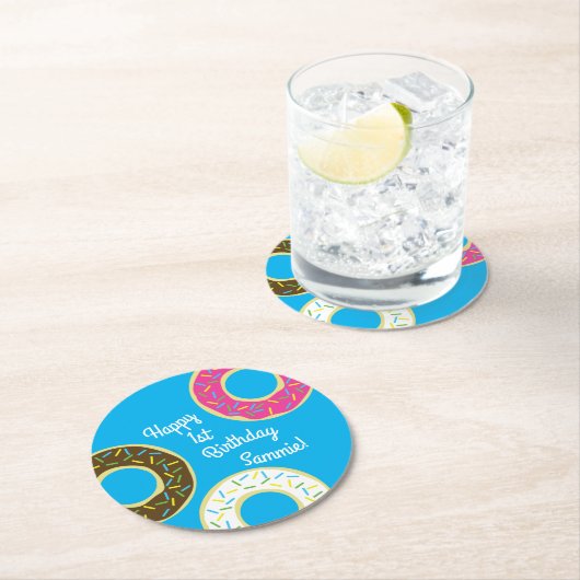 ドーナツカラフルドーナツ1st誕生日パーティーテーマ ラウンドペーパーコースター (インサイチュ)