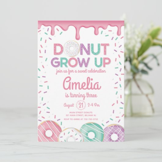 ドーナツグロウアップピンクドーナツ誕生日招待状 招待状 (スタンド正面)