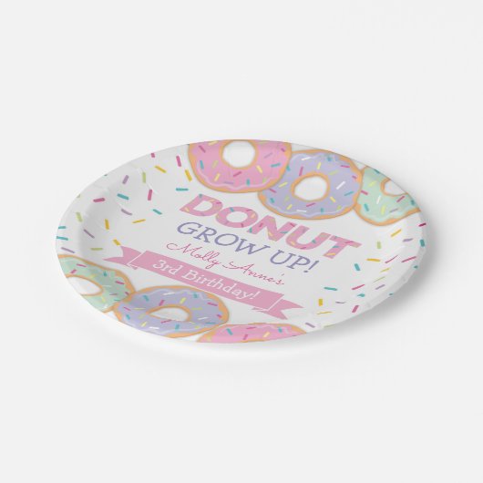 ドーナツグロウガールスプリンクルピンク誕生日 ペーパープレート (アングル)